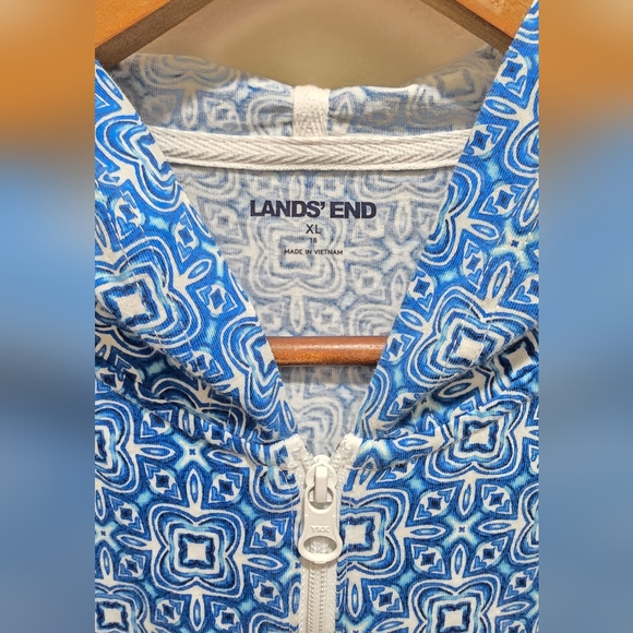 Lands'end  Long Sleeve Full Zip Hoodie - Picture 6 of 8